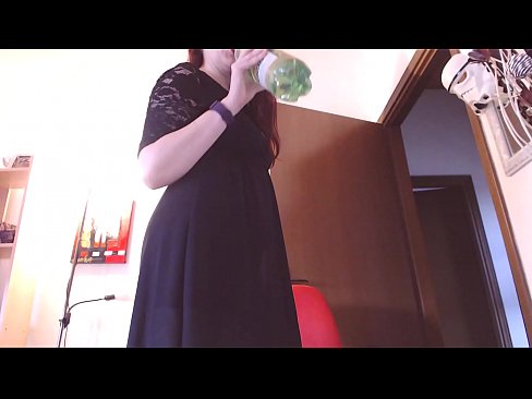 ❤️ Un escravo sumiso que adora as bragas sucias e deliciosas vese obrigado a masturbarse despois de ver este vídeo! ❤❌ Porno fb en nós ❌❤
