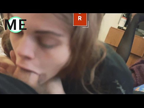 ❤️ Palo de garganta, pantalóns rasgados e tacóns rasgados agradable de coñecer ❤❌ Porno fb en nós ❌❤