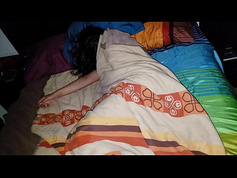 ❤️ Fillastro reprendendo á súa nova madrasta mentres ela dorme. ❤❌ Porno fb en nós ❌❤